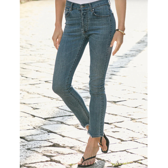 Peruvian Connection Cimarron Jean Womens 4 Medium Wash Button Fly Distressed Hem - Picture 2 of 16